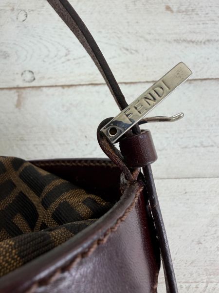 【9成新】FENDI Zucca 老花束口水桶包 
