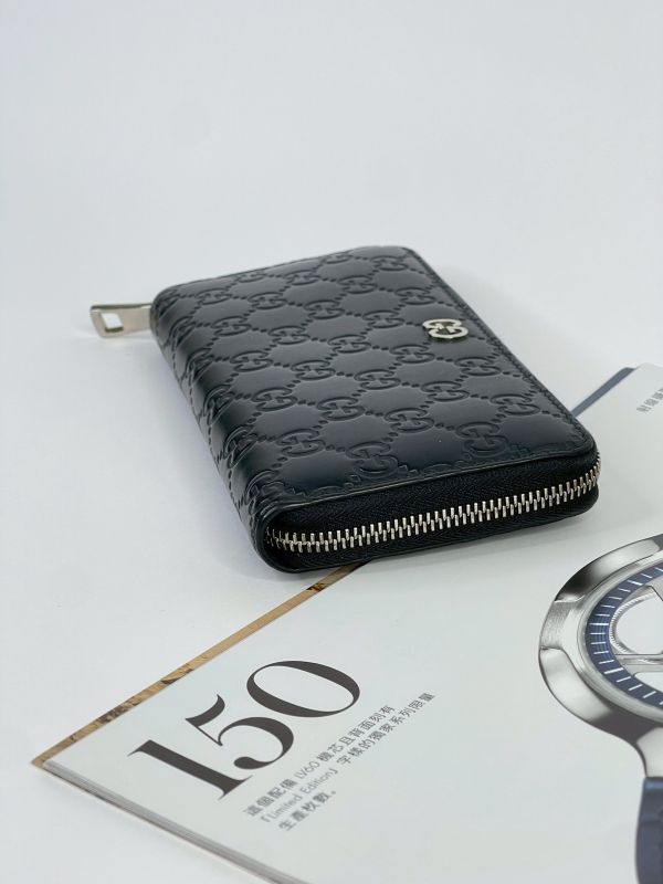 【9成新】GUCCI Signature GG 壓紋牛皮拉鍊長夾 