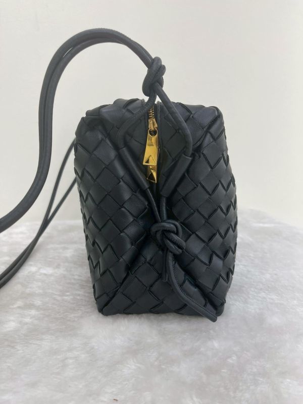 【95成新】BV Loop 小羊皮相機包 中號 