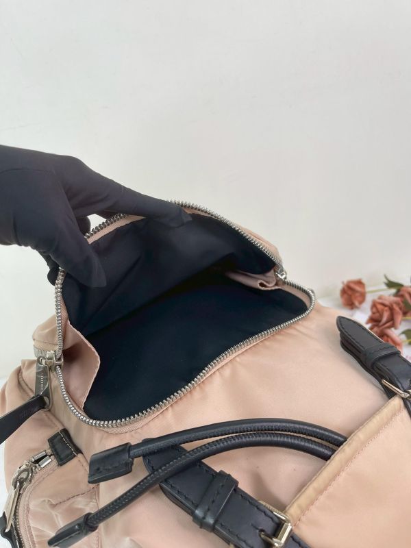 【9成新】BURBERRY THE RUCKSACK 黑LOGO 中號後背包 