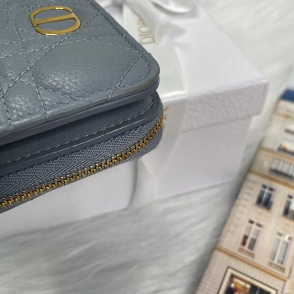【9成新】【12期0利率】DIOR CARO SCARLET 黛妃小牛皮拉鏈短夾 雲藍色 