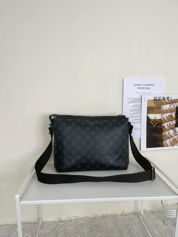 【分期0利率】LV Odyssey 老花斜背郵差包PM【85成新】 