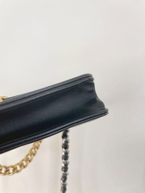 【分期0利率】CHANEL 19 WOC 【95成新】 