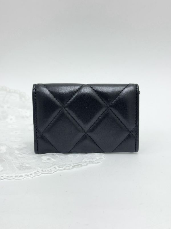 【9成新】CHANEL 19口蓋卡包 