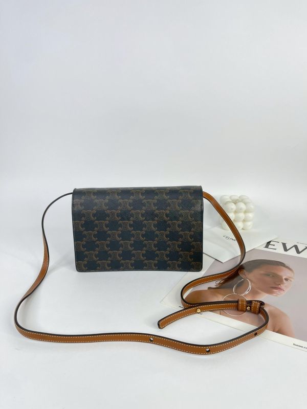 【9成新】CELINE TRIOMPHE凱旋門 STRAP WOC 