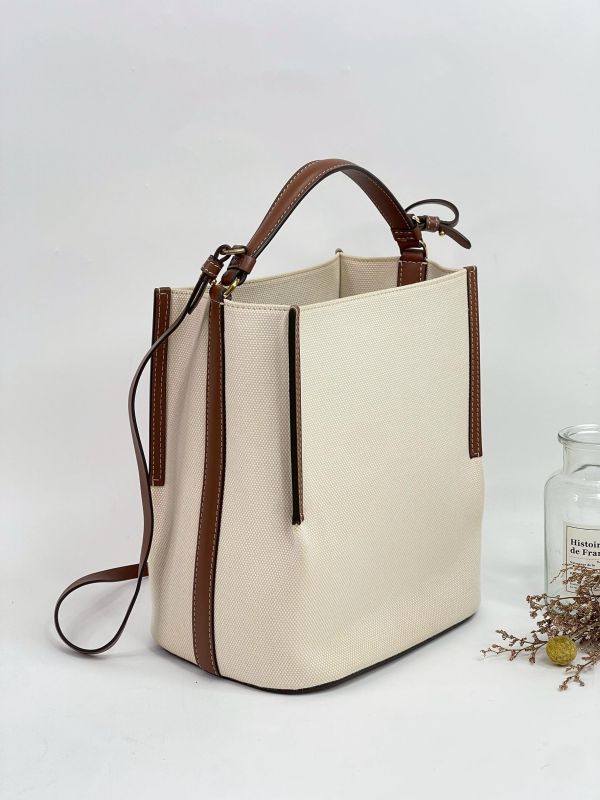 【9成新】BURBERRY  PEGGY 燙印LOGO水桶包 