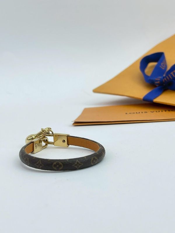 【9成新】LV Crazy In Lock 吊飾手環 