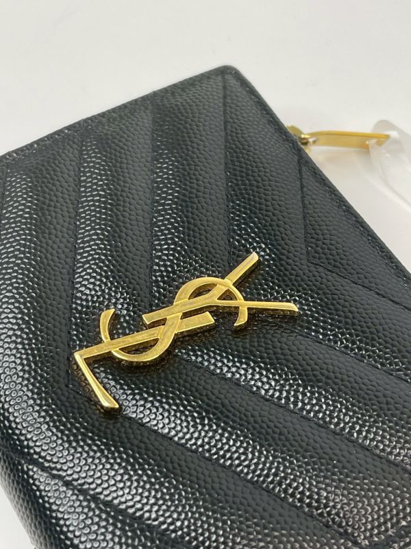 【分期0利率】YSL monogram粒面壓紋皮革兩摺錢包【9成新】 