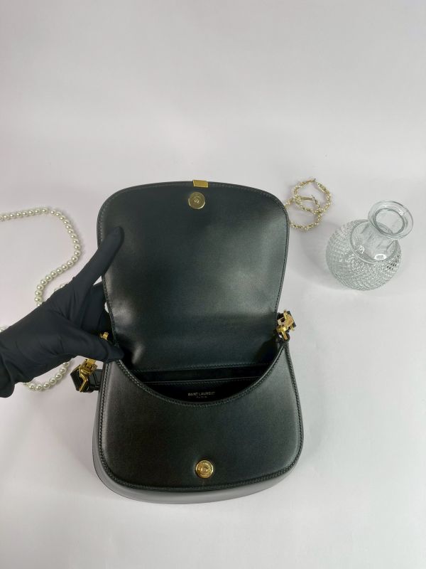 【分期0利率】YSL Voltaire Handle 手袋【95成新】 