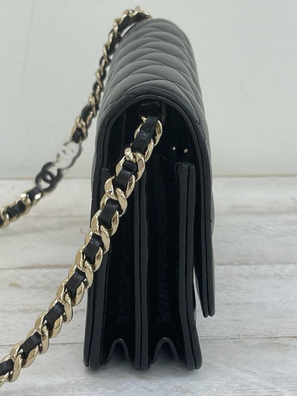 【95成新】CHANEL 24P 菱格紋黑白LOGO鍊 WOC 