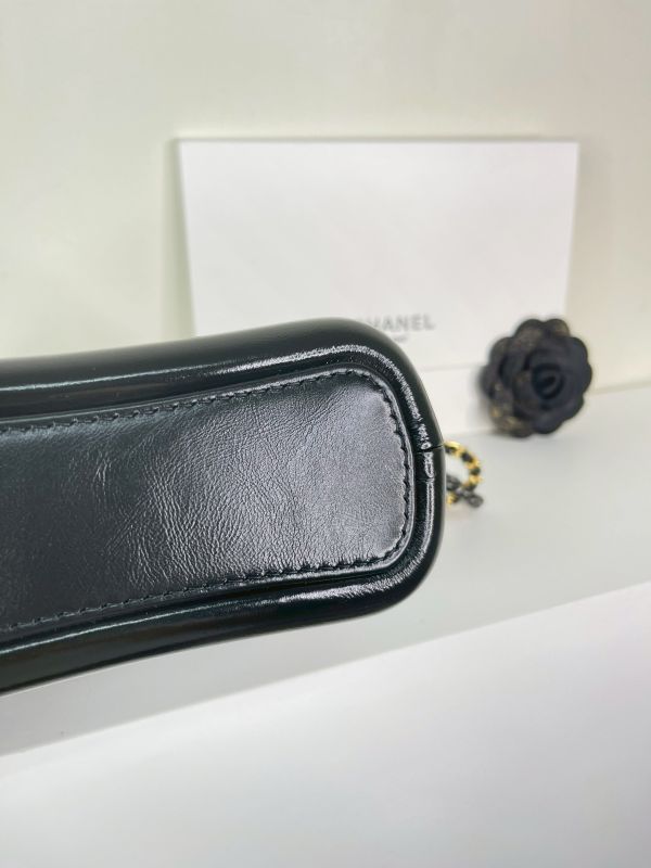 【分期0利率】CHANEL Gabrielle hobo 流浪包小號【99成新，新包味道還在】 