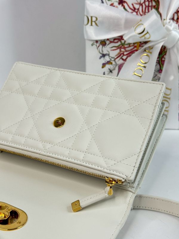 【分期0利率】DIOR MISS CARO 迷你包2025情人節限定款【99成新】 