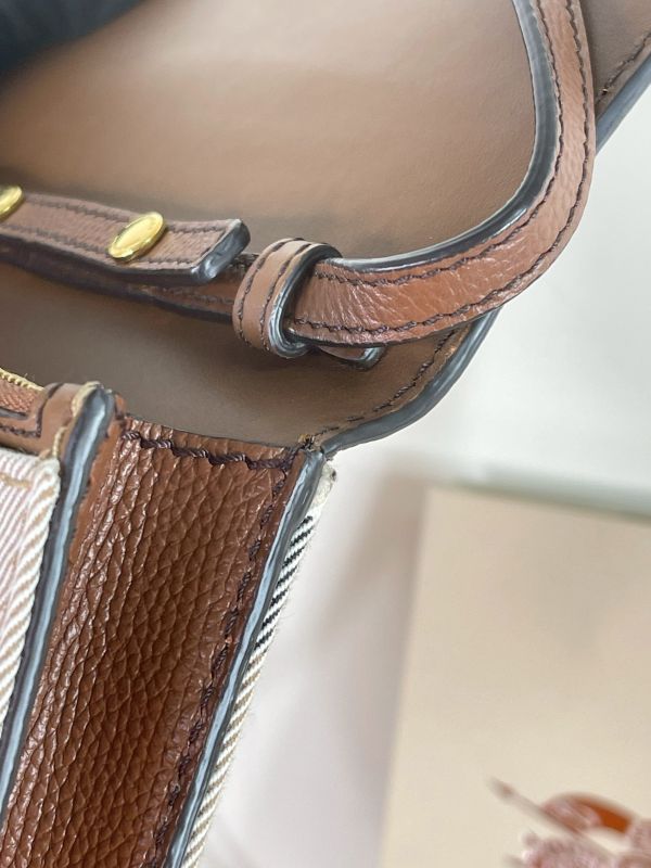 【分期0利率】BURBERRY HAMPSHIRE 格紋拚接皮革WOC 【95成新】 