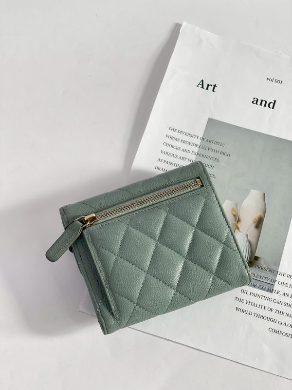 【9成新】CHANEL COCO 背面拉鍊三折短夾 