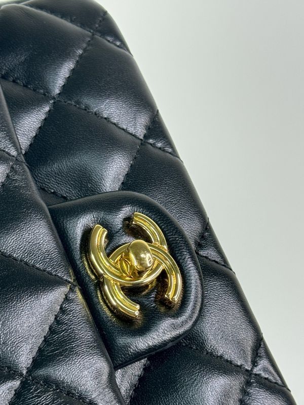 【分期0利率】CHANEL 23s 金屬HANDLE翻蓋鍊包 【99成新】