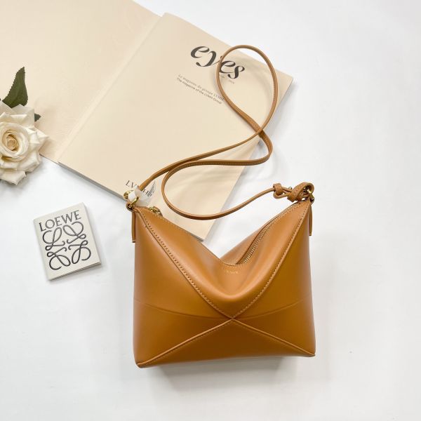 【12期0利率】LOEWE PUZZLE FOLD POUCH  沙色【99成新】 