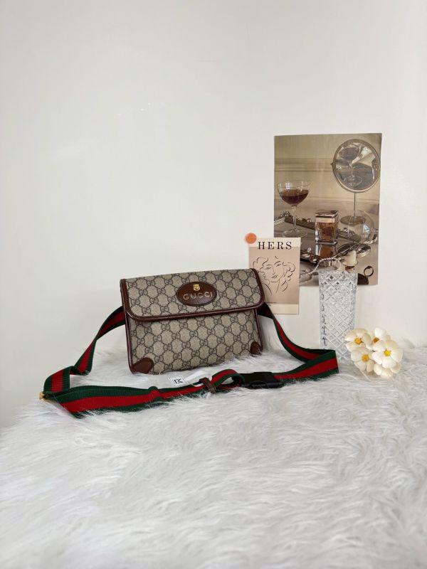 【直播加購只要1元】GUCCI Supreme虎頭胸包 【內裡泛黃】 