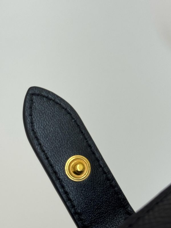 【95成新】CELINE STRAP粒面小牛皮錢包 