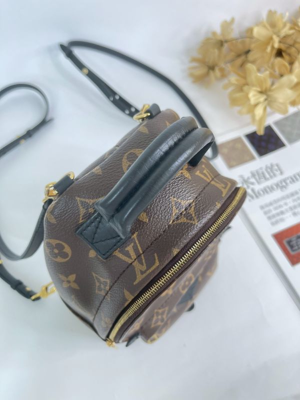 【分期0利率】LV Palm Springs Mini 【95成新】 