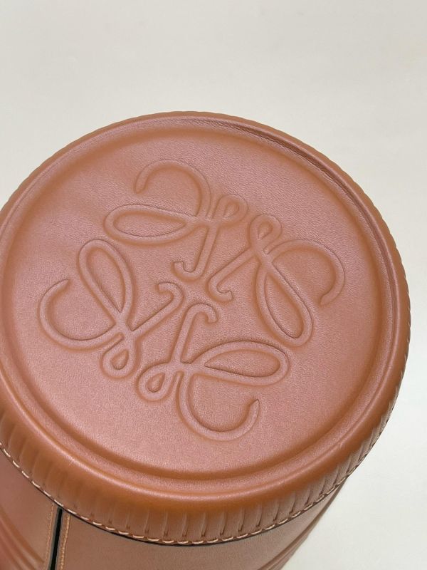 【99成新】LOEWE 園丁水桶包 