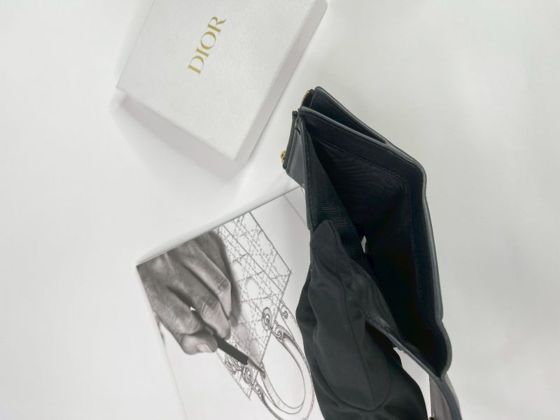 【分期0利率】DIOR Saddle Lotus 三折短夾【85成新】 