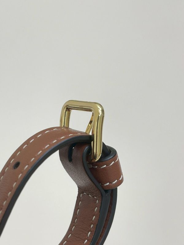 【95成新】CELINE 光滑小牛皮迷你相機包 