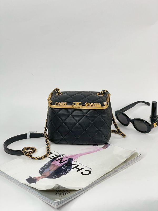 【分期0利率】CHANEL KISS LOCK 方盒子【9成新】 