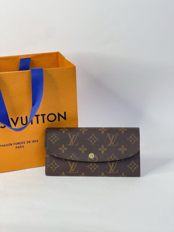 【未使用閒置品】LV Emilie 錢包 