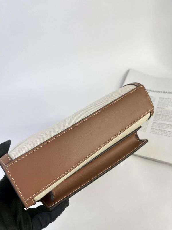 【未使用閒置品】BURBERRY 帆布拼皮革口袋包 