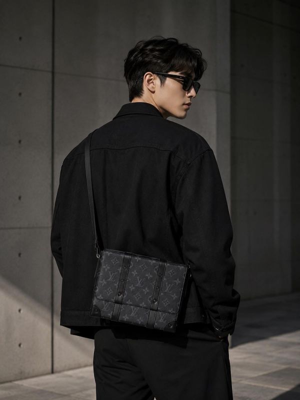 【9成新】LV Trunk 郵差包 