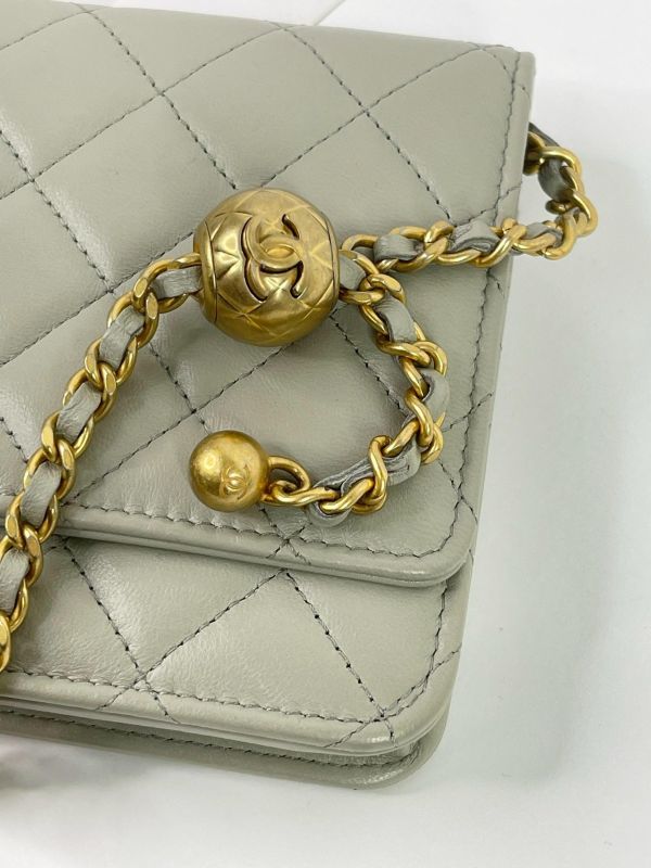 【9成新】CHANEL 羊皮金球WOC 