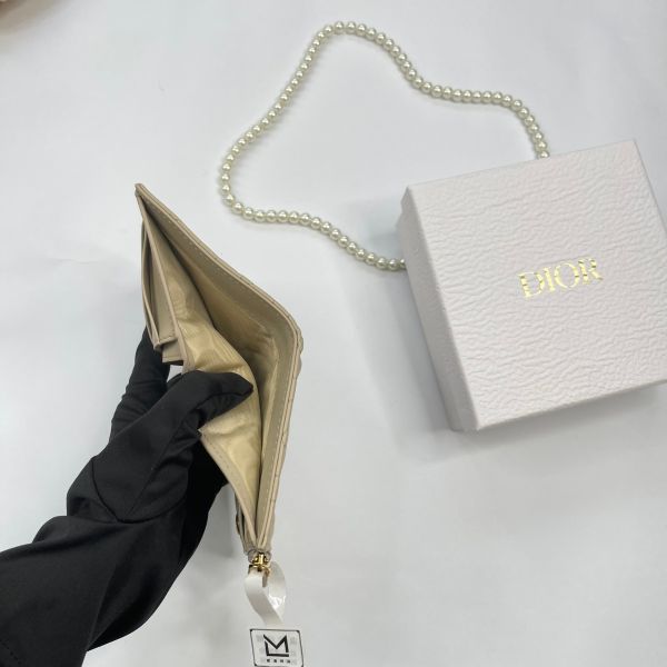 【12 期 0 利率】DIOR CARO DAHLIA銀包【24年7月台灣購證】【99成】 
