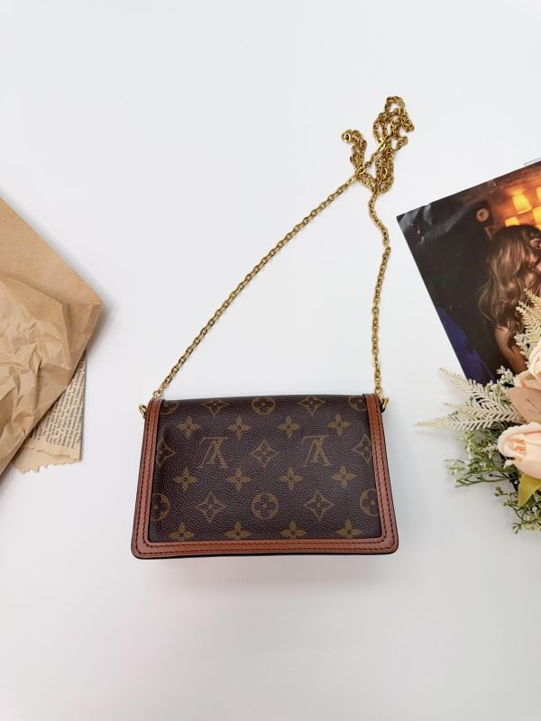 【9成新】LV Dauphine 鏈帶錢包 