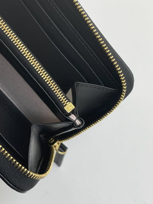 【全新品】CHANEL 26A 蘋果琺瑯拉鍊長夾 