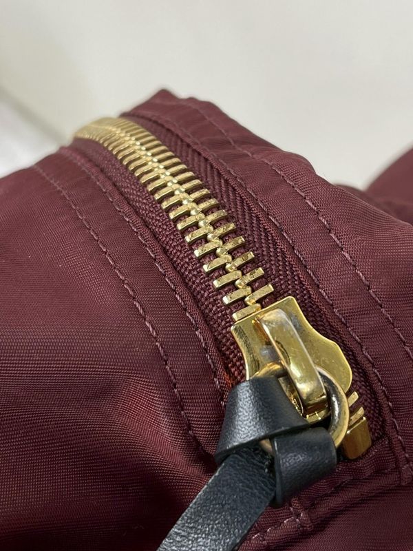 【9成新】BURBERRY THE RUCKSACK 金LOGO 中號後背包 