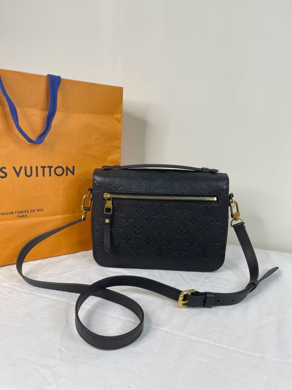 【分期0利率】LV Pochette Métis【9成新】 