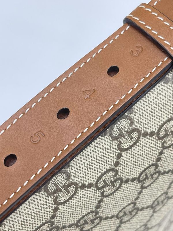 【全新品】GUCCI GG Emblem系列 中號肩背包 