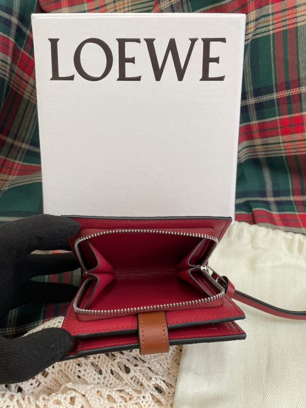 【6期0利率】【現金價】LOEWE 柔軟粒面小牛皮小型拉鍊皮夾 