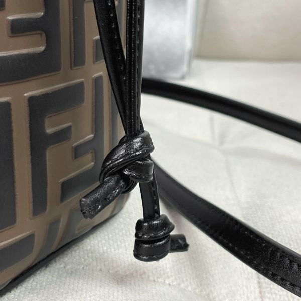 【12期0利率】FENDI Mon Tresor迷你水桶包 咖老花【9成新】 