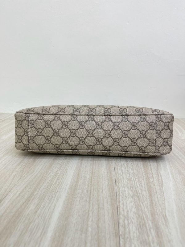 【全新品】GUCCI GG EMBLEM 單肩包 