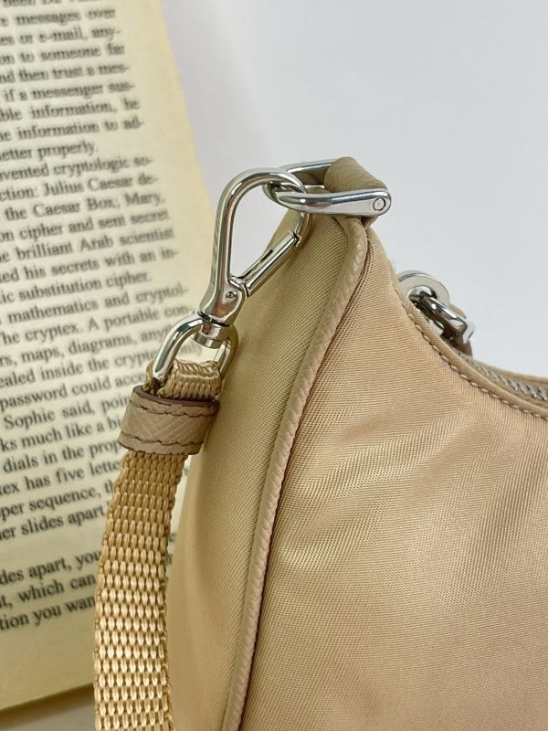 【分期0利率】PRADA re-edition 迷你腋下包【95成新】 