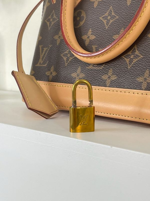 【分期0利率】LV Alma BB 貝殼包【9成新】 