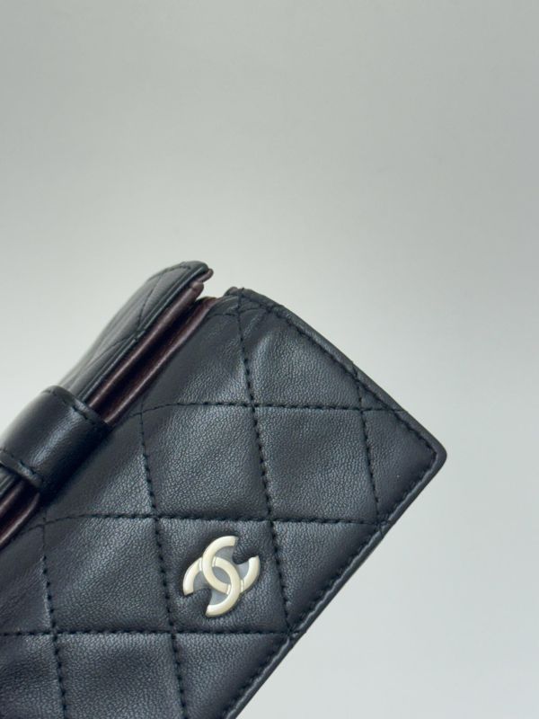 【9成新】CHANEL 菱格紋雙折短夾 