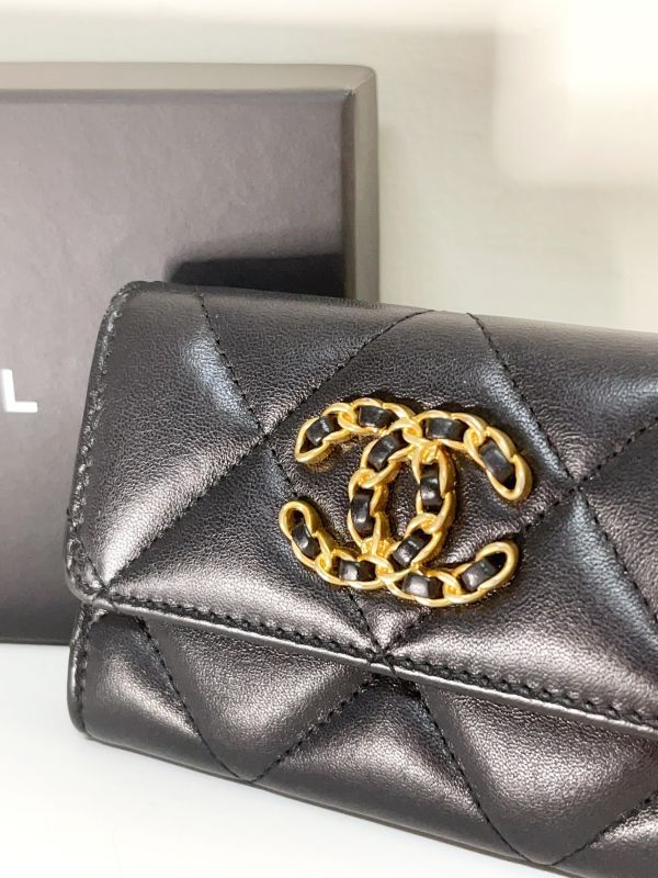 【分期0利率】CHANEL 19口蓋卡包【88成新】 