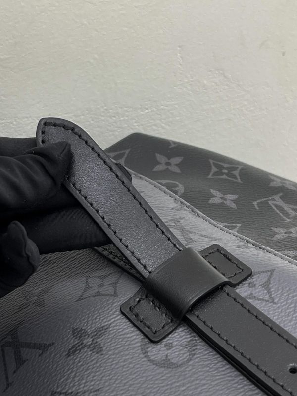 【95成新】LV Christopher MM 