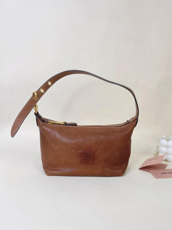 【9成新】MIUMIU 皮革飯盒包 