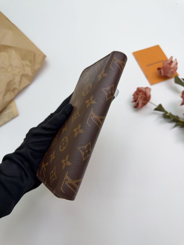 【85成新】LV ZIPPY Monmgram拉鏈長夾 紫紅色 