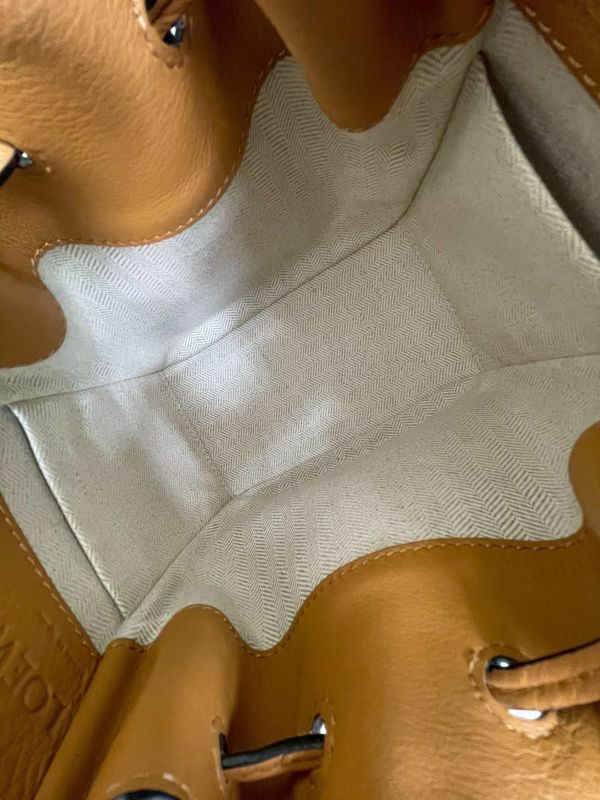 【95成新】LOEWE Mini Hammock 小牛皮 