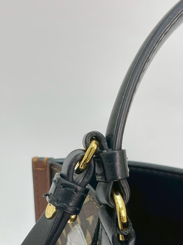【9成新】BURBERRY PEGGY TB老花水桶包 小號 