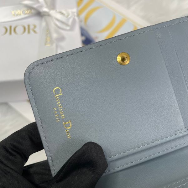 【9成新】【12期0利率】DIOR CARO SCARLET 黛妃小牛皮拉鏈短夾 雲藍色 